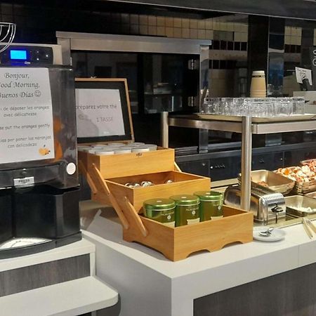 Ibis Styles Segre Hotel Екстериор снимка