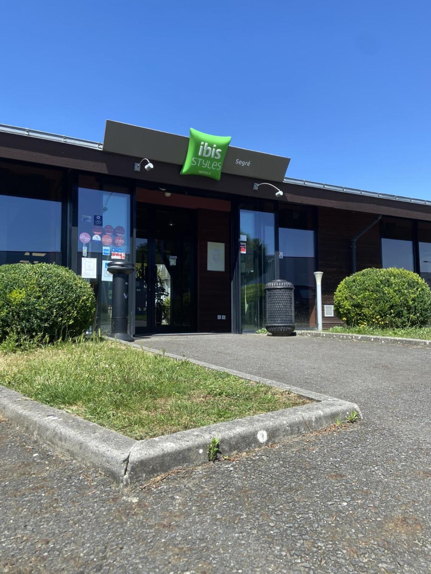 Ibis Styles Segre Hotel Екстериор снимка