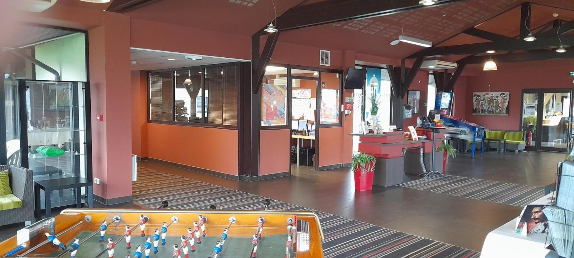 Ibis Styles Segre Hotel Екстериор снимка