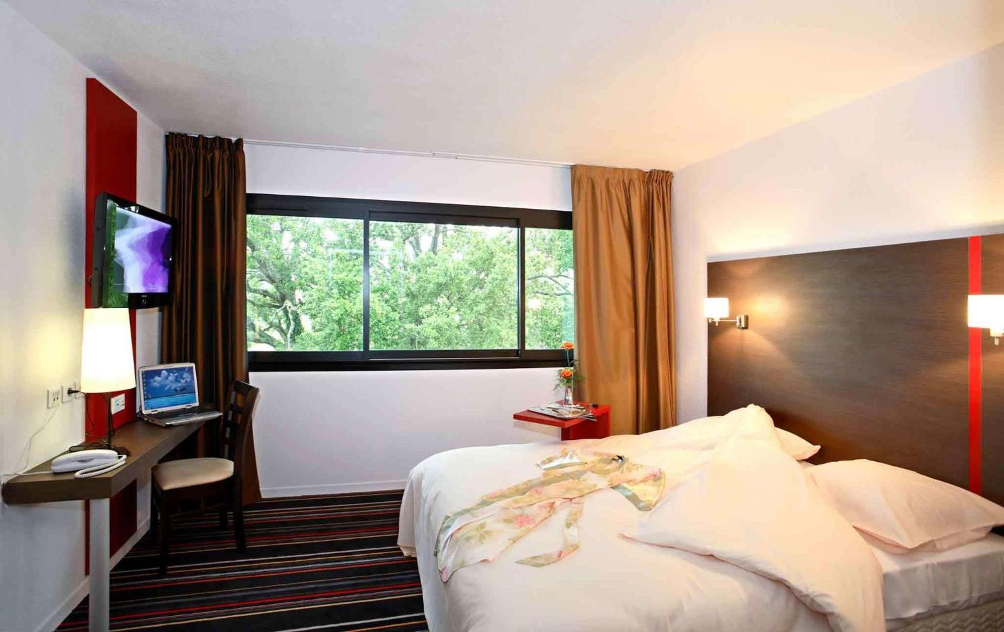 Ibis Styles Segre Hotel Екстериор снимка