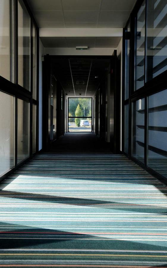 Ibis Styles Segre Hotel Екстериор снимка