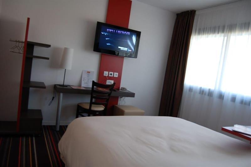 Ibis Styles Segre Hotel Екстериор снимка